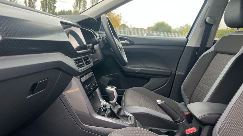 Used Volkswagen T-Cross 2023 for sale - 76420637: Photo 28