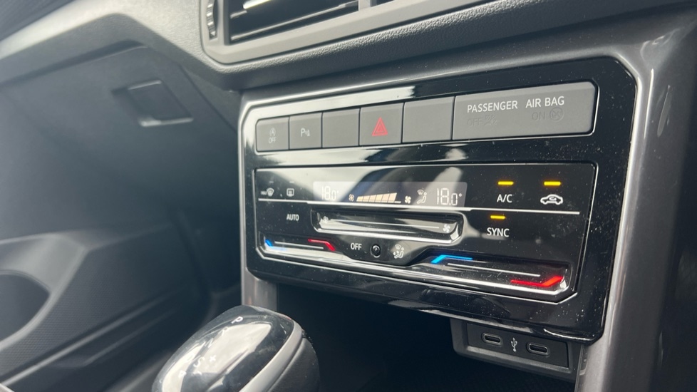 Used Volkswagen T-Cross 2023 for sale - 76420637: Photo 54