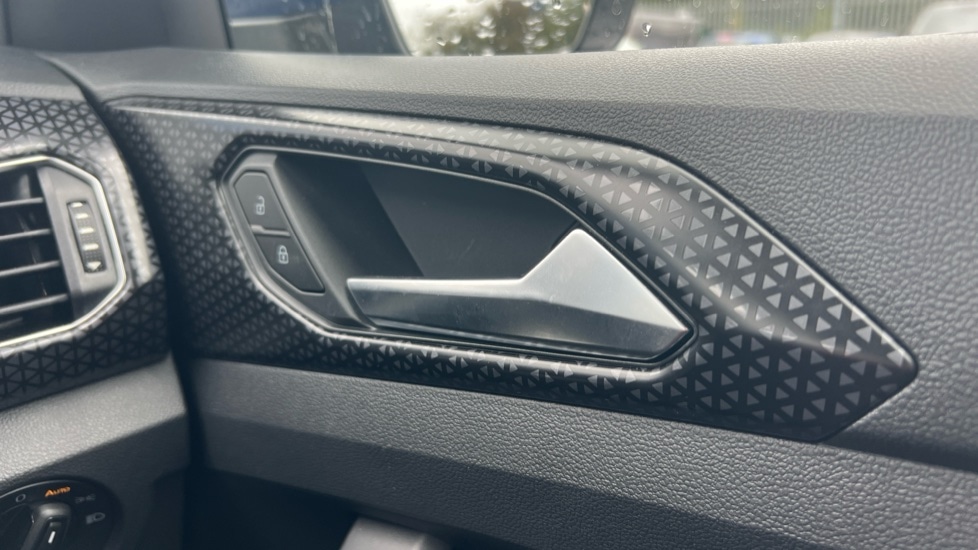 Used Volkswagen T-Cross 2023 for sale - 76420637: Photo 61