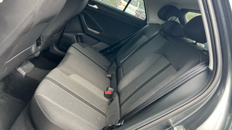 Used Volkswagen T-Roc 2025 for sale - 76452147: Photo 15