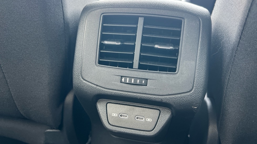 Used Volkswagen T-Roc 2025 for sale - 76452147: Photo 33