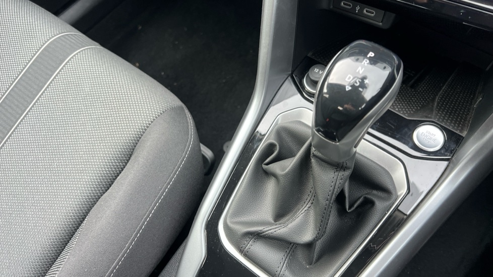 Used Volkswagen T-Roc 2025 for sale - 76452147: Photo 35