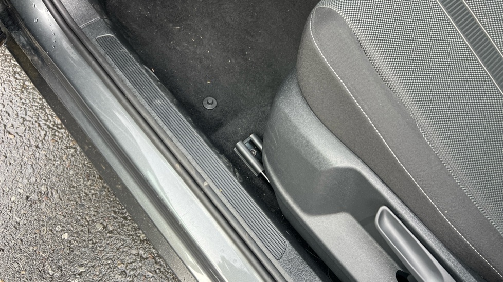 Used Volkswagen T-Roc 2025 for sale - 76452147: Photo 39