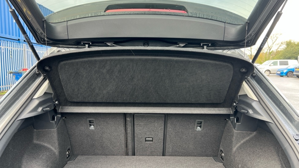 Used Volkswagen T-Roc 2025 for sale - 76452147: Photo 44