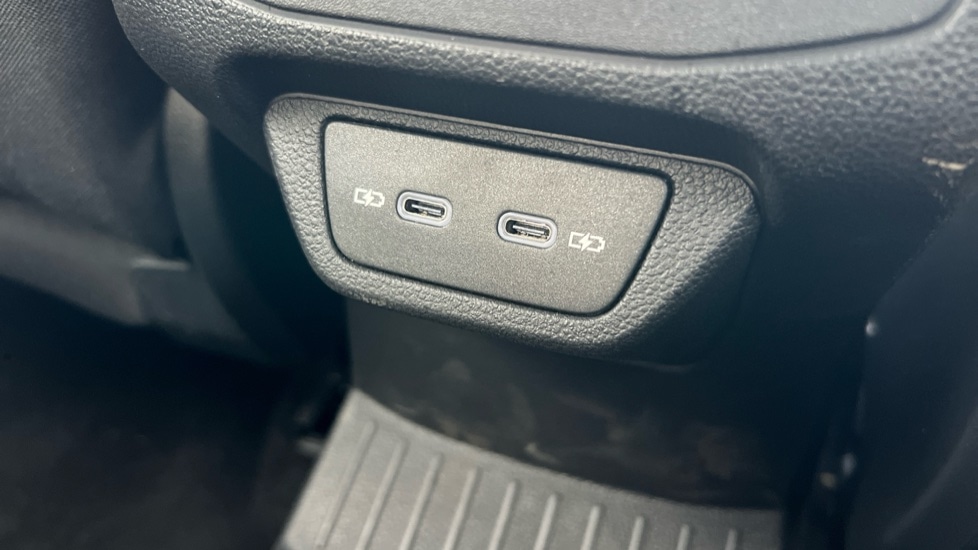 Used Volkswagen T-Roc 2025 for sale - 76452147: Photo 45