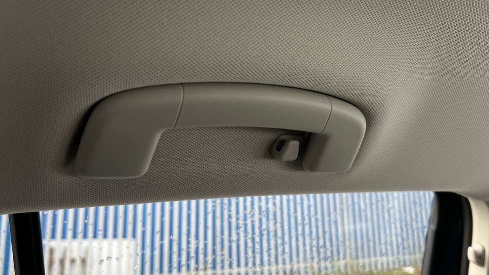 Used Volkswagen T-Roc 2025 for sale - 76452147: Photo 48