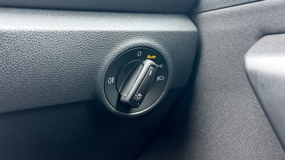 Used Volkswagen T-Roc 2025 for sale - 76452147: Photo 64