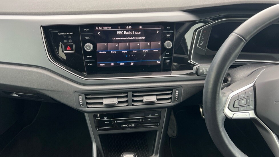 Used Volkswagen Polo 2024 for sale - 76438105: Photo 13