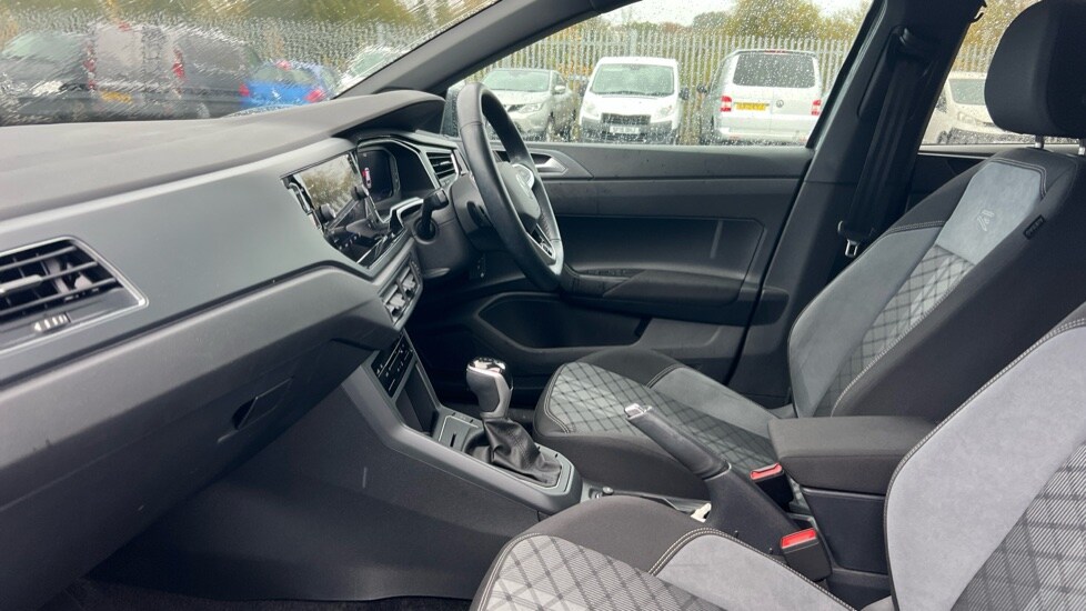 Used Volkswagen Polo 2024 for sale - 76438105: Photo 23