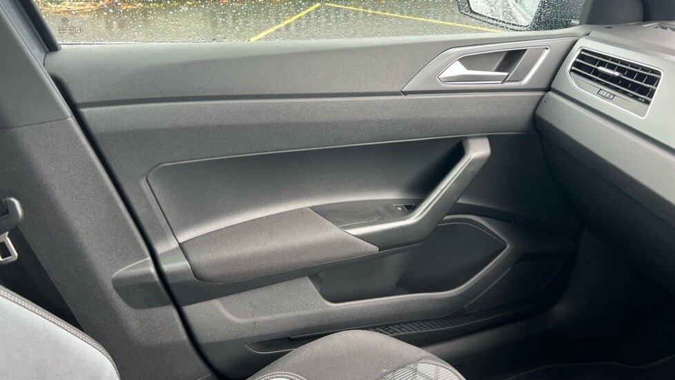 Used Volkswagen Polo 2024 for sale - 76438105: Photo 55