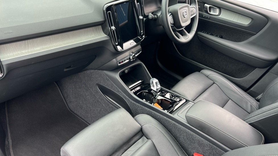 Used Volvo XC40 2024 for sale - 75735311: Photo 10