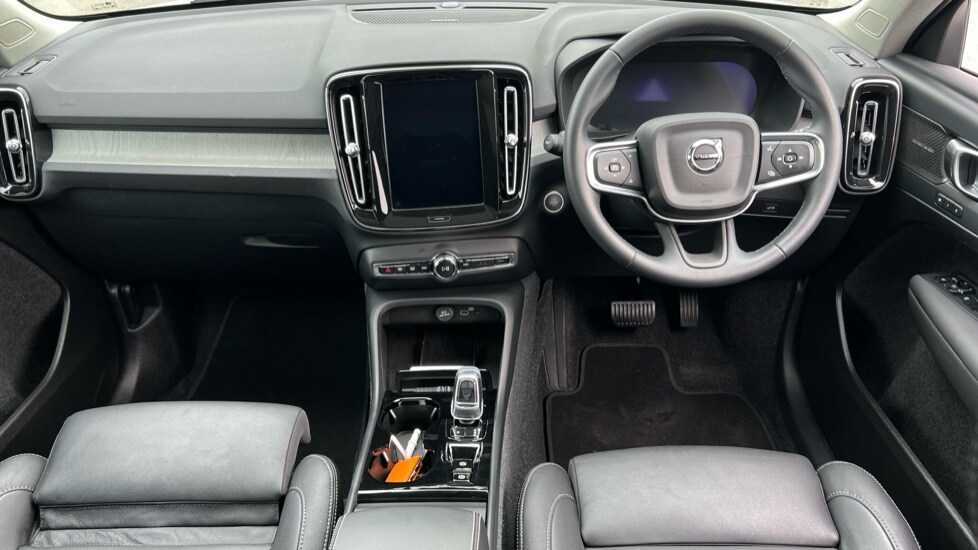 Used Volvo XC40 2024 for sale - 75735311: Photo 11