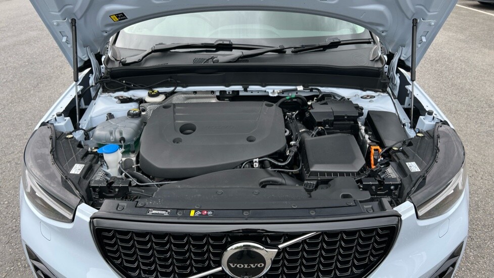 Used Volvo XC40 2024 for sale - 75735311: Photo 16