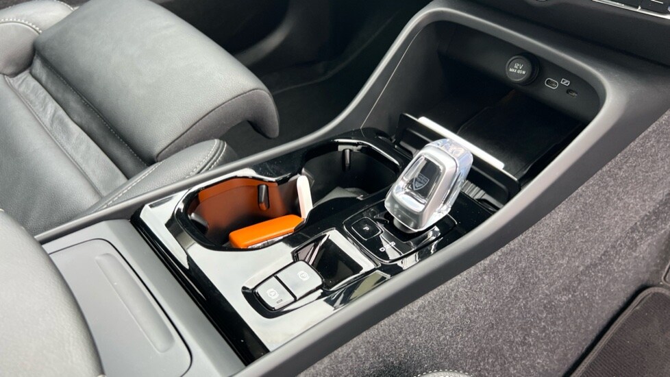 Used Volvo XC40 2024 for sale - 75735311: Photo 29