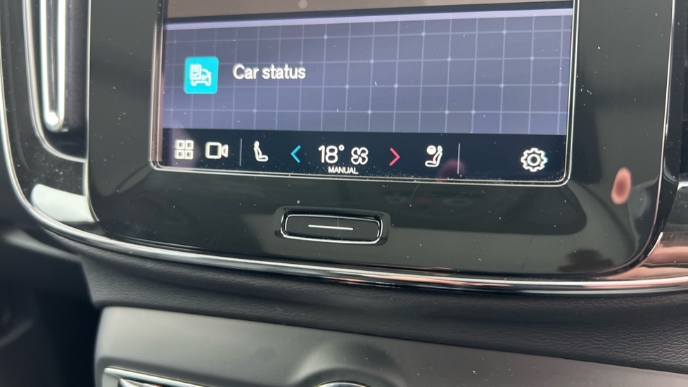 Used Volvo XC40 2024 for sale - 75735311: Photo 34