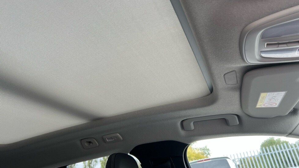 Used Volvo XC40 2024 for sale - 75735311: Photo 40