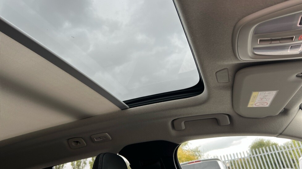 Used Volvo XC40 2024 for sale - 75735311: Photo 41