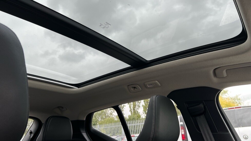 Used Volvo XC40 2024 for sale - 75735311: Photo 43