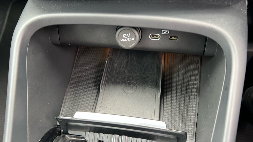 Used Volvo XC40 2024 for sale - 75735311: Photo 49