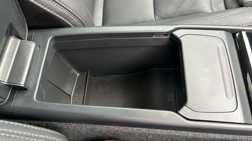 Used Volvo XC40 2024 for sale - 75735311: Photo 53