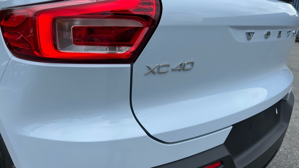 Used Volvo XC40 2024 for sale - 75735311: Photo 57