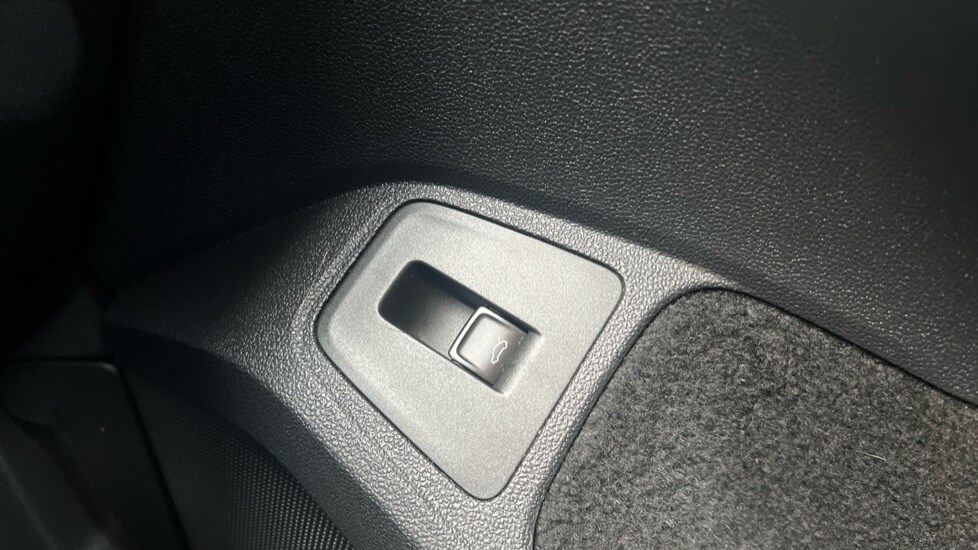 Used Volkswagen Tiguan 2022 for sale - 76745327: Photo 63