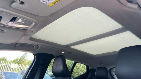 Used Volvo XC40 2024 for sale - 75472475: Photo 31