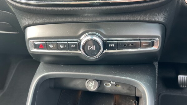 Used Volvo XC40 2024 for sale - 75472475: Photo 33