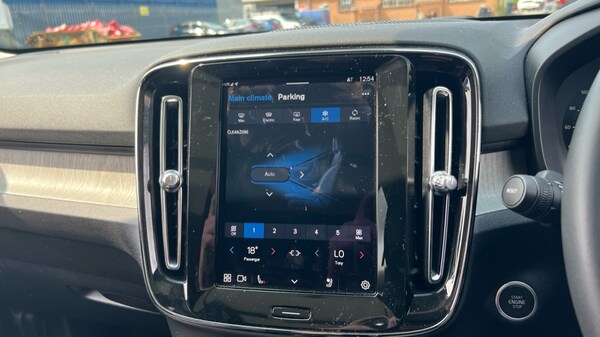 Used Volvo XC40 2024 for sale - 75472475: Photo 34