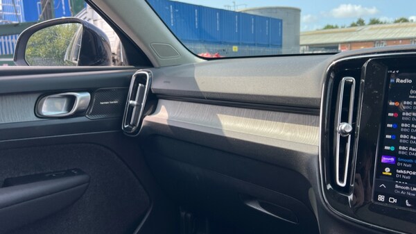 Used Volvo XC40 2024 for sale - 75472475: Photo 38