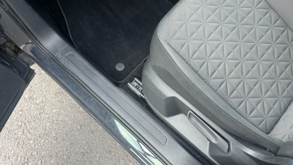 Used Volkswagen Tiguan 2022 for sale - 77042813: Photo 40