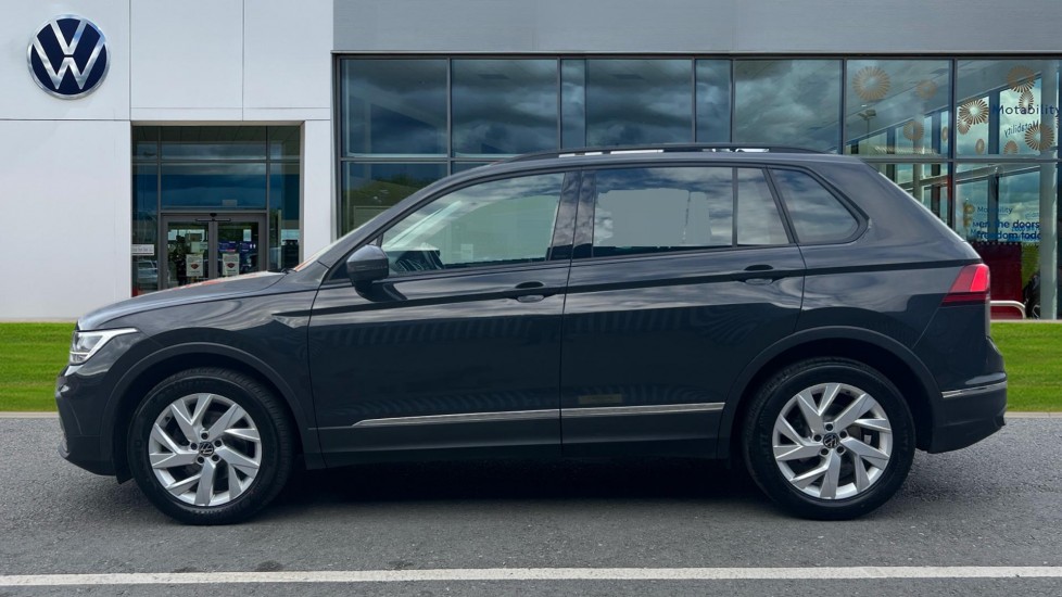Used Volkswagen Tiguan 2022 for sale - 77042813: Photo 9