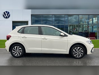 Used Volkswagen Polo 2024 for sale - 76434686: Photo