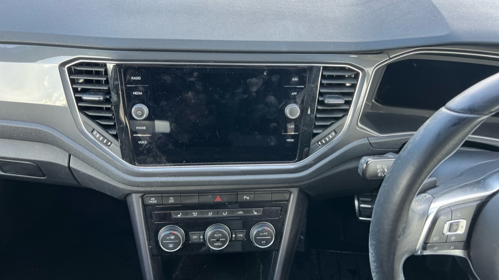 Used Volkswagen T-Roc 2021 for sale - 76312136: Photo 13