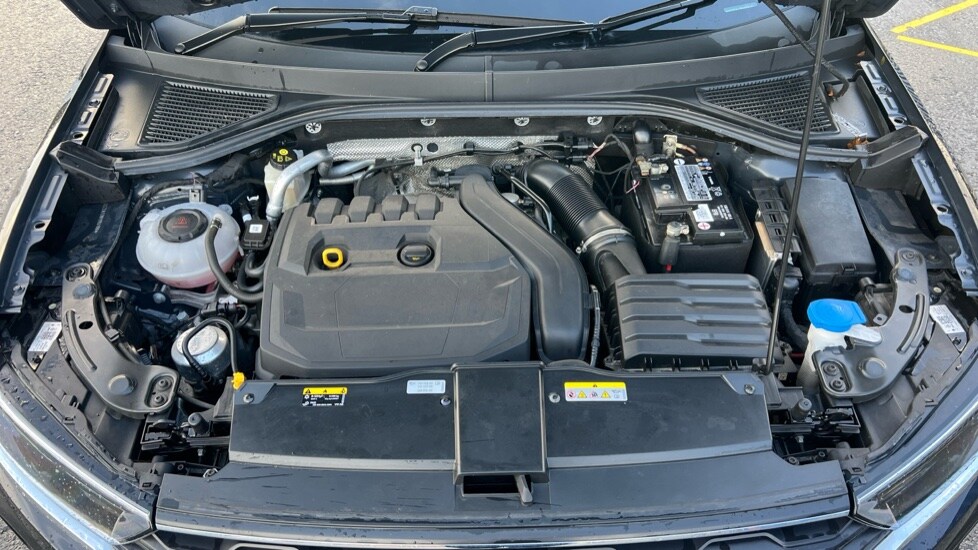Used Volkswagen T-Roc 2021 for sale - 76312136: Photo 17