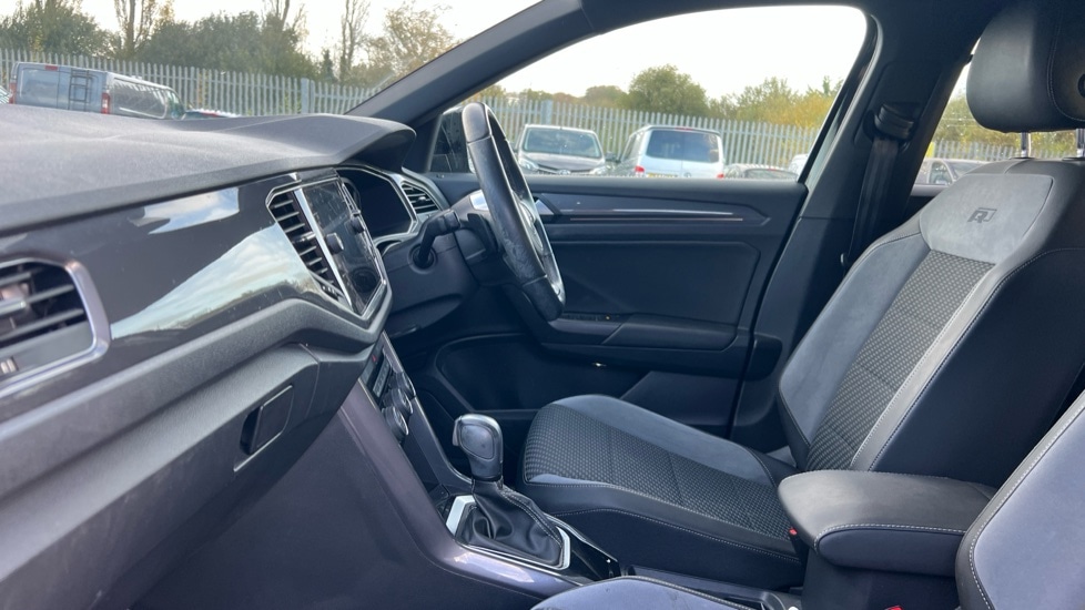 Used Volkswagen T-Roc 2021 for sale - 76312136: Photo 28