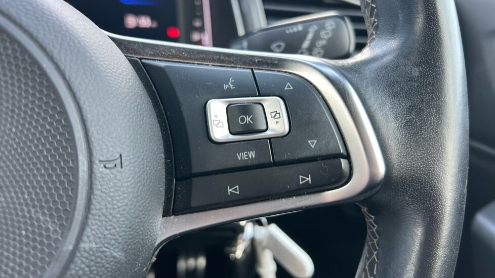 Used Volkswagen T-Roc 2021 for sale - 76312136: Photo 30