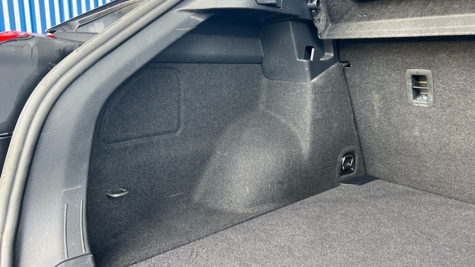 Used Volkswagen T-Roc 2021 for sale - 76312136: Photo 38