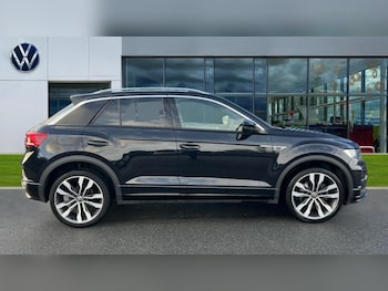 Used Volkswagen T-Roc 2021 for sale - 76312136: Photo