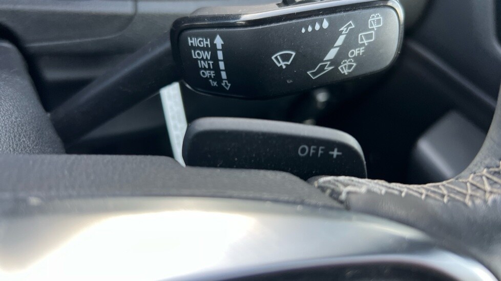 Used Volkswagen T-Roc 2021 for sale - 76312136: Photo 56