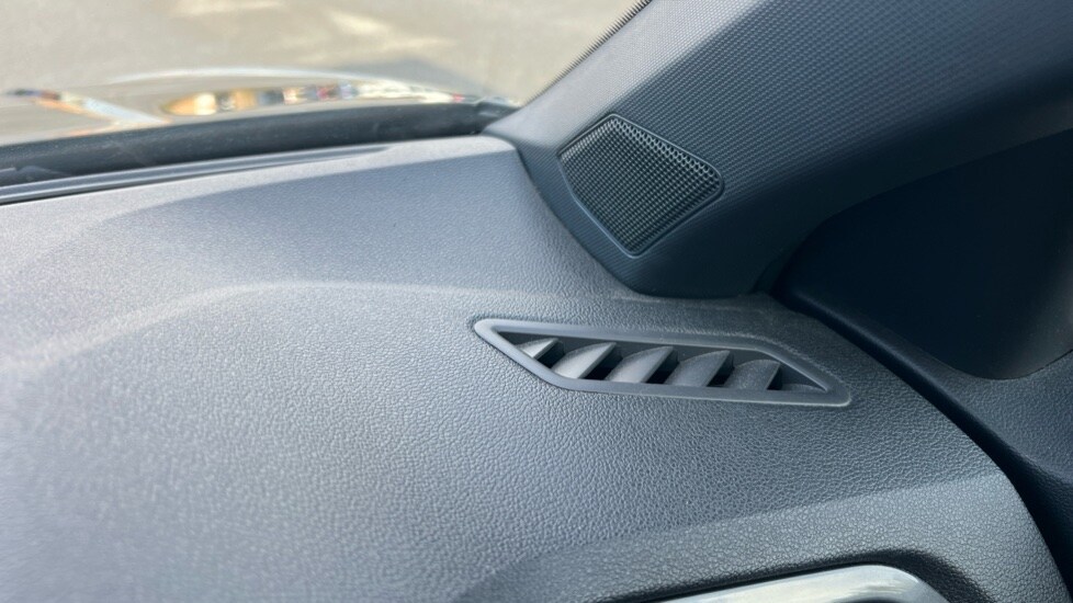 Used Volkswagen T-Roc 2021 for sale - 76312136: Photo 59