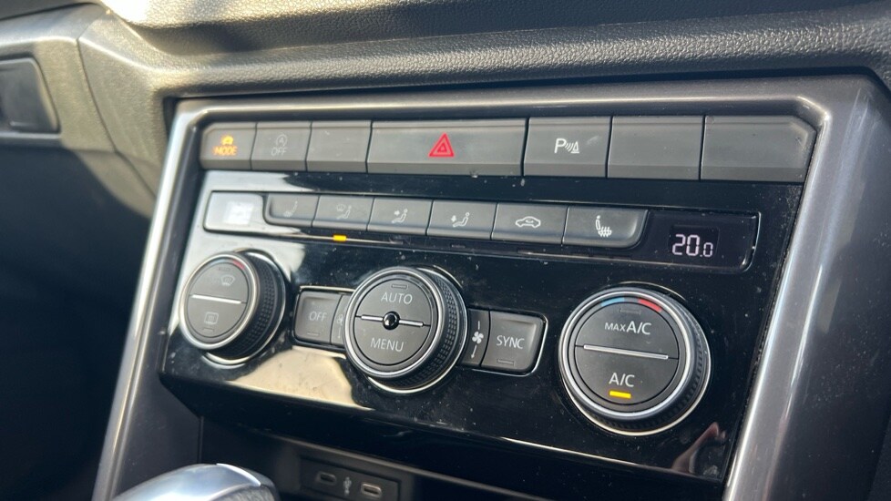 Used Volkswagen T-Roc 2021 for sale - 76312136: Photo 65