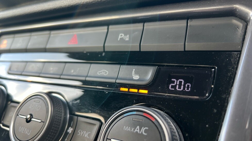 Used Volkswagen T-Roc 2021 for sale - 76312136: Photo 66