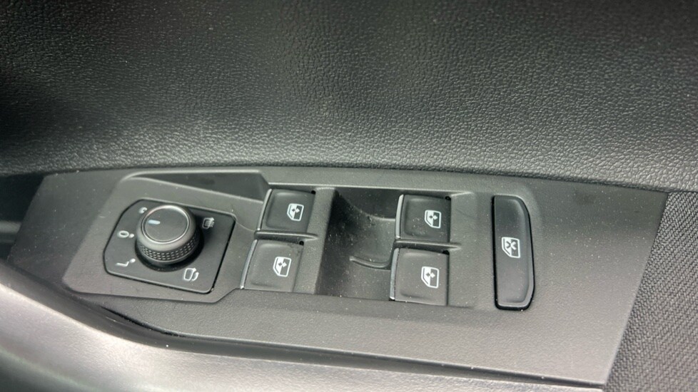 Used Volkswagen Polo 2025 for sale - 76100074: Photo 42