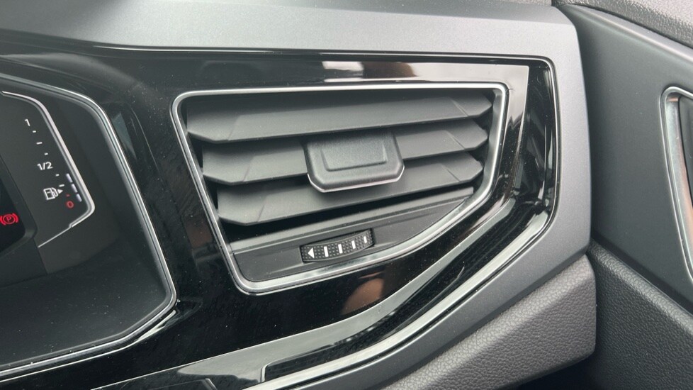 Used Volkswagen Polo 2025 for sale - 76100074: Photo 45