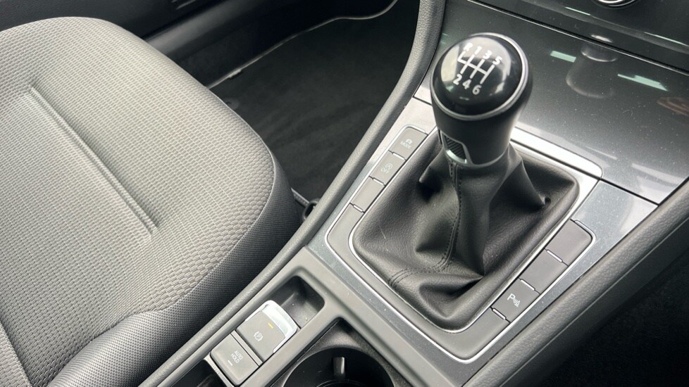 Used Volkswagen Golf 2019 for sale - 76568046: Photo 36