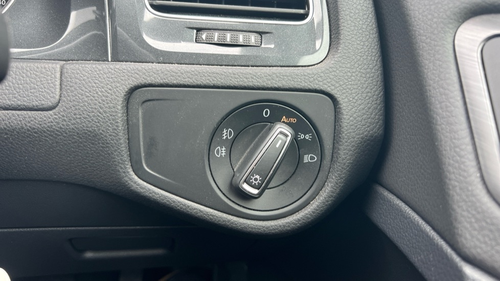 Used Volkswagen Golf 2019 for sale - 76568046: Photo 53