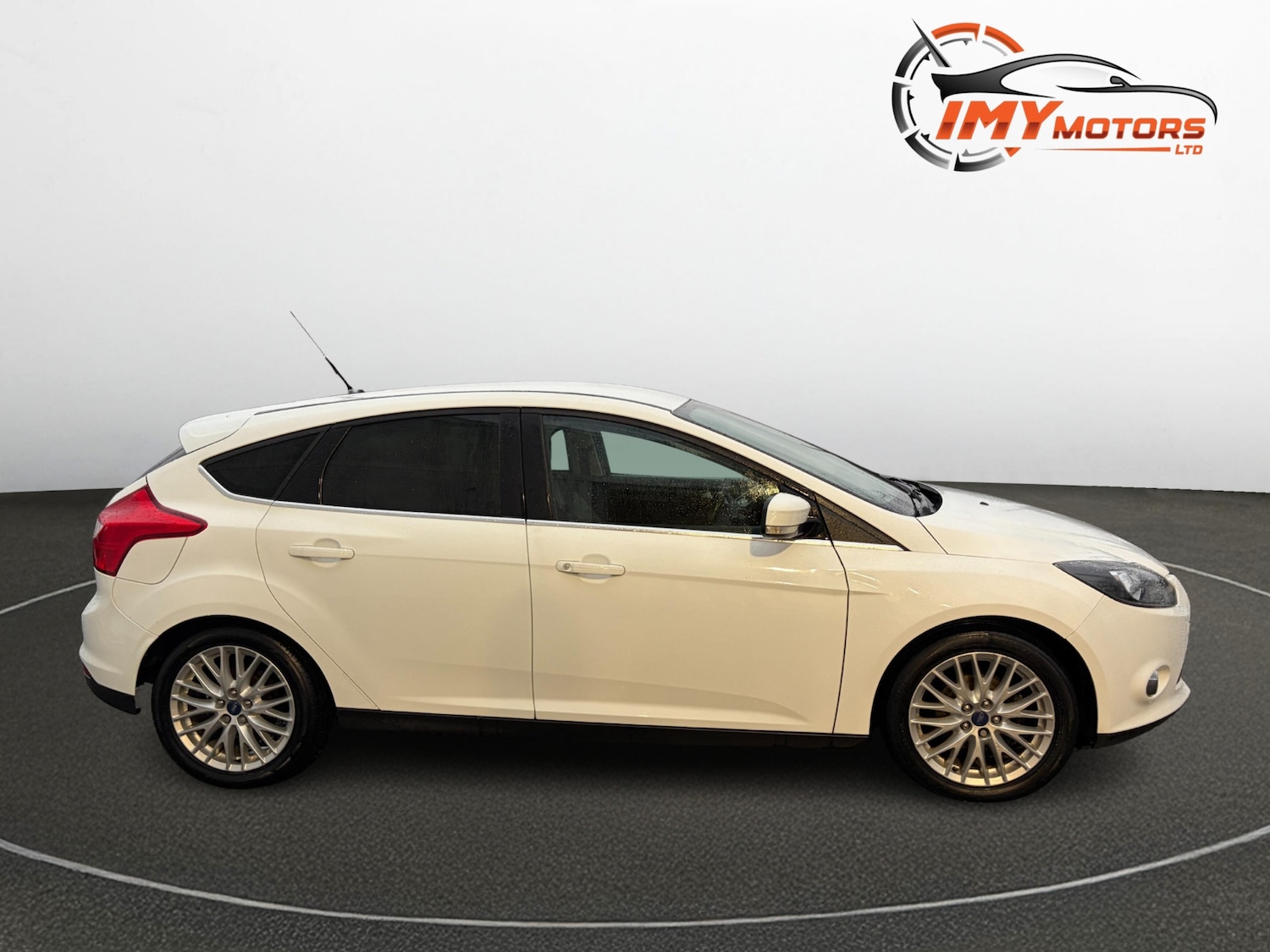 Used Ford Focus 2014 for sale - 77298695: Photo 3
