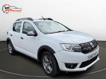 Used Dacia Sandero Stepway 2017 for sale - 79852640: Photo