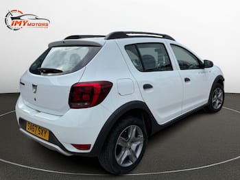 Used Dacia Sandero Stepway 2017 for sale - 79852640: Photo
